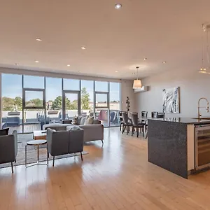 Apartment Captivating Quinpool Loft With Massive Terrace Halifax