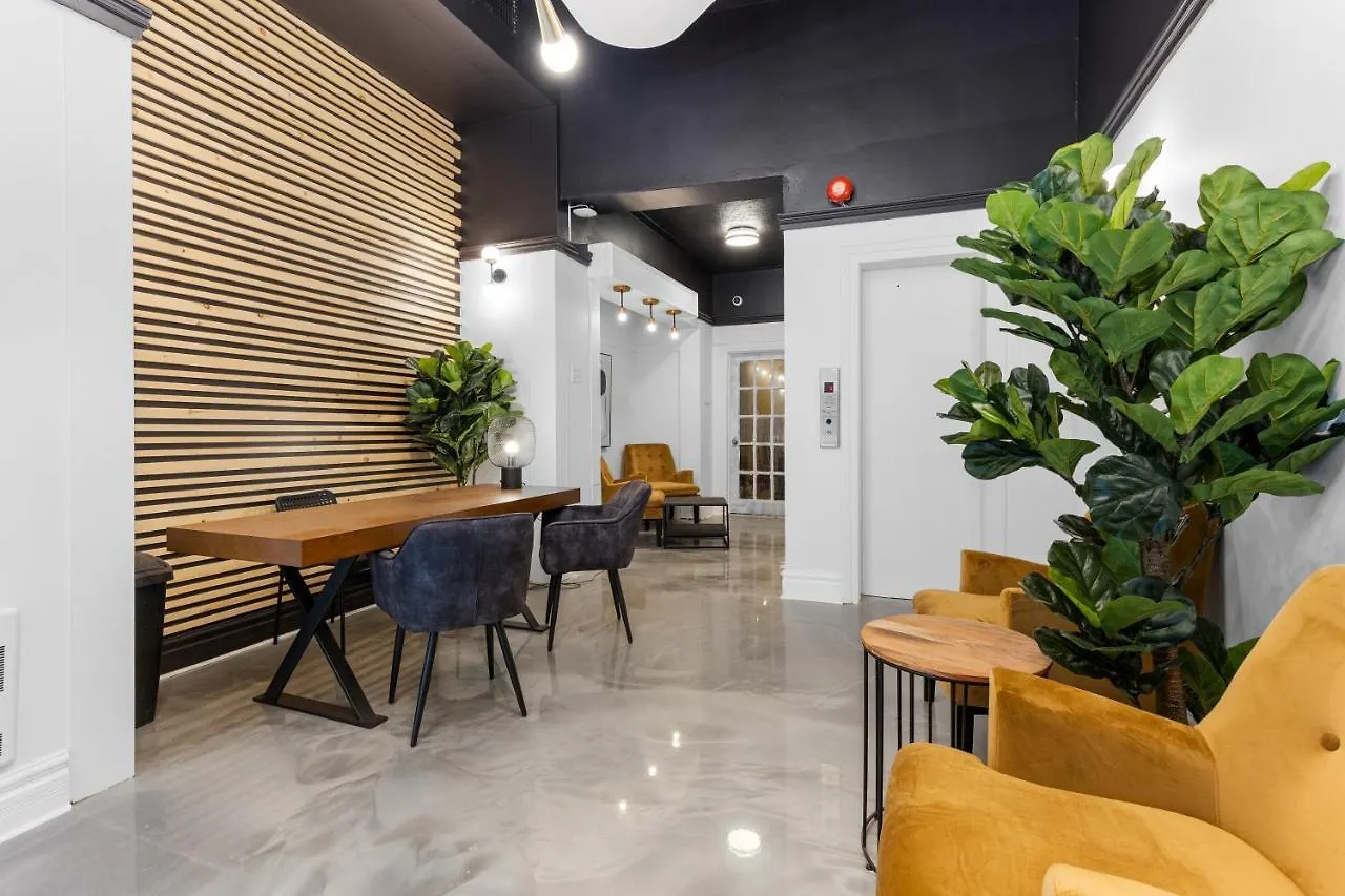 Le Sand & Stone Hotel Montreal