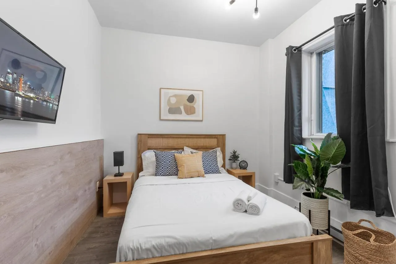 Le Sand & Stone Hotel Montreal