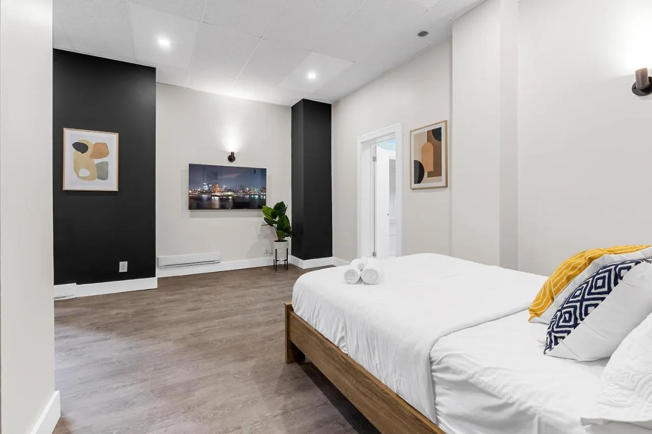 Le Sand & Stone Hotel Montreal